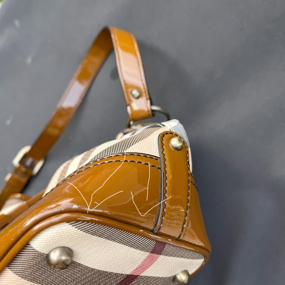 AUTHENTIC BURBERRY Bucket bag - Picture 11 of 14